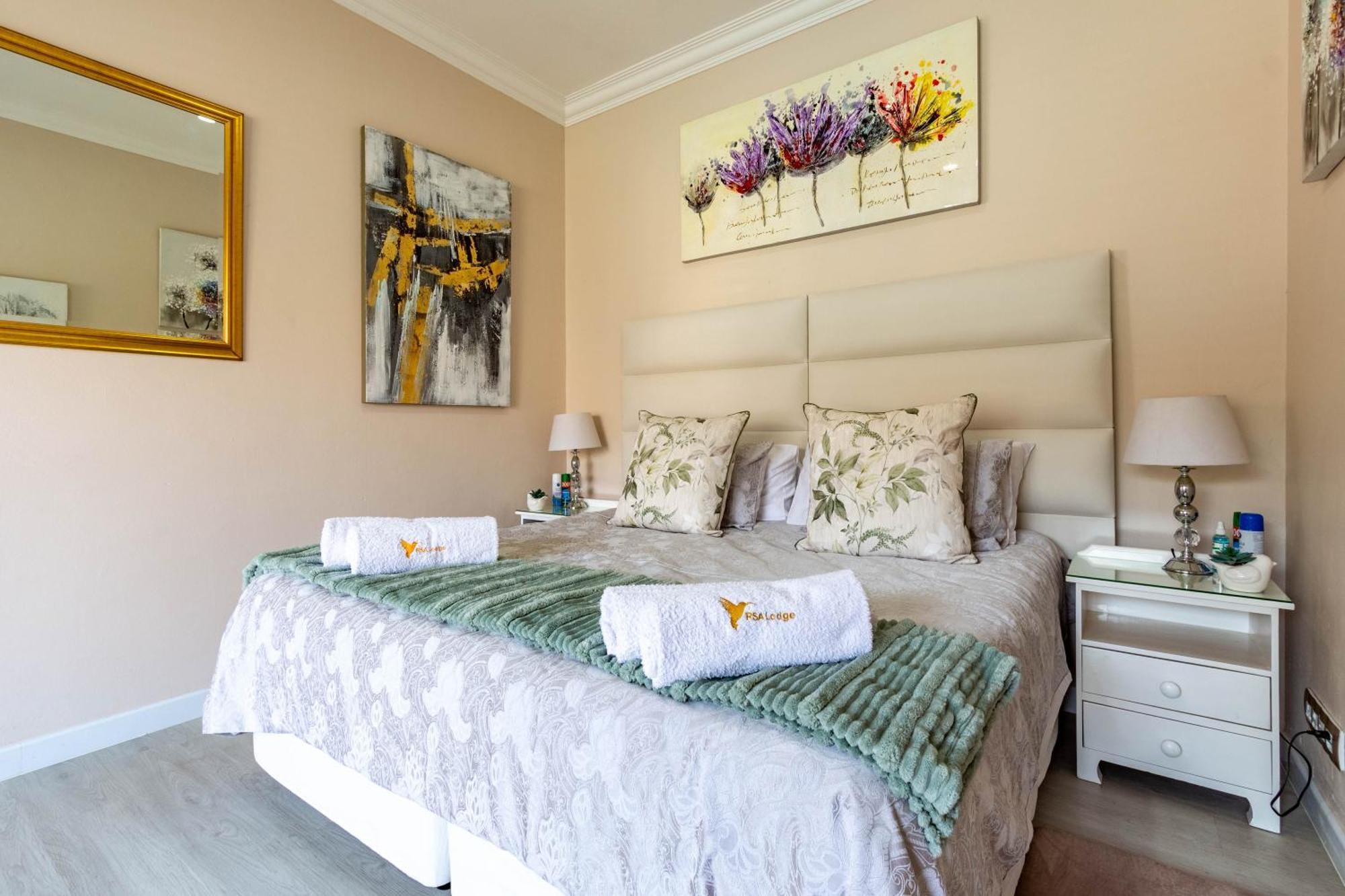 Rsa Lodge Беноні Екстер'єр фото