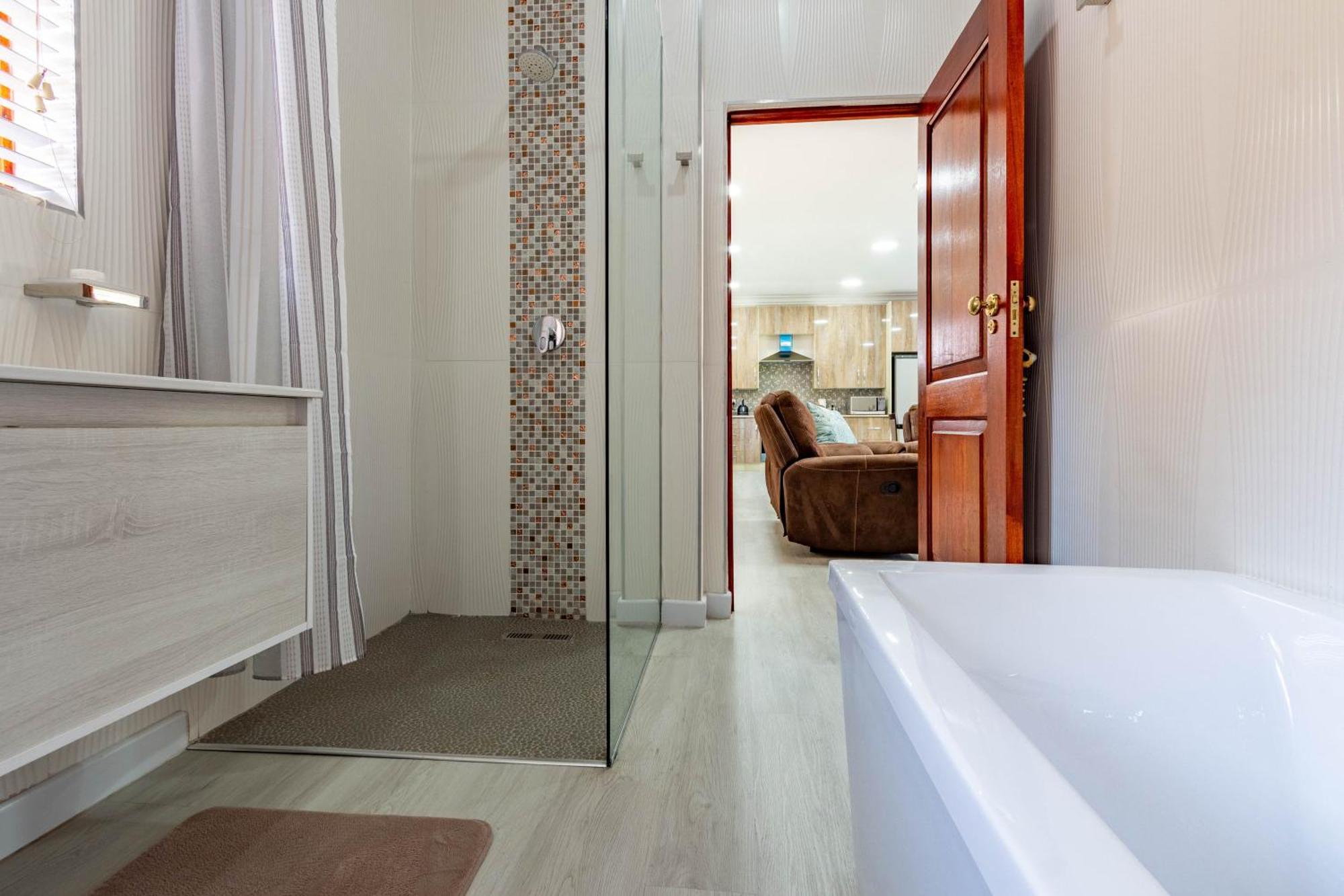 Rsa Lodge Беноні Екстер'єр фото